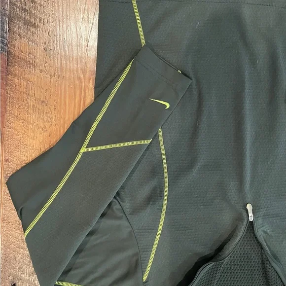Nike 1/4 zip Mens medium - Picture 3 of 5